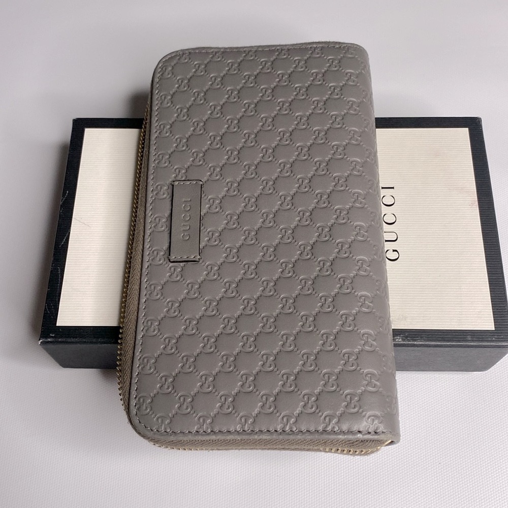 Gucci Gray Embossed Wallet - Picture 8 of 8